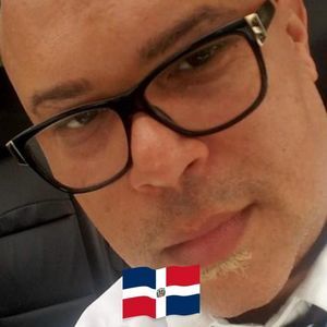 Meet your Posher, Dennis